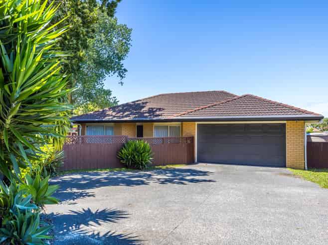 7B Barberry Lane, Te Atatu Peninsula