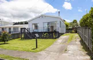 10 Fyfe Road, Waihi Beach