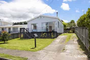 10 Fyfe Road, Waihi Beach