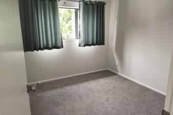 2A Han Ct, Glen Eden