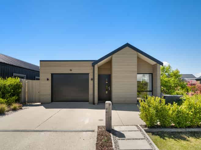 24 Obelisk Street, Wanaka