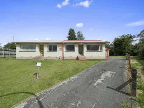 2/30 Clyde Street , Utuhina