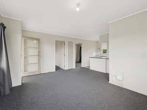 2/30 Clyde Street , Utuhina