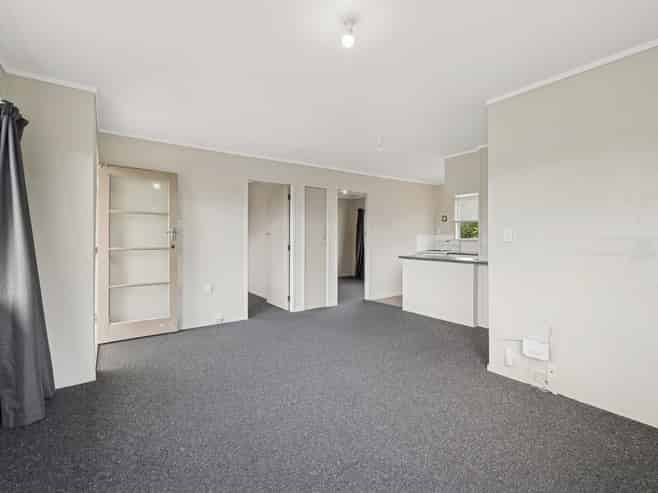 2/30 Clyde Street , Utuhina