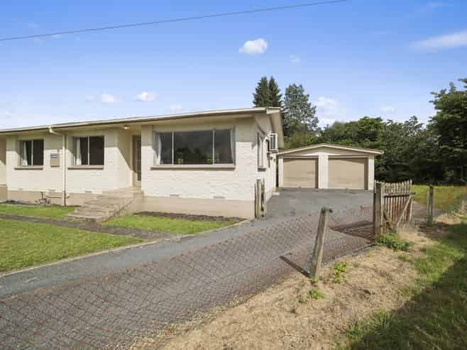 2/30 Clyde Street , Utuhina