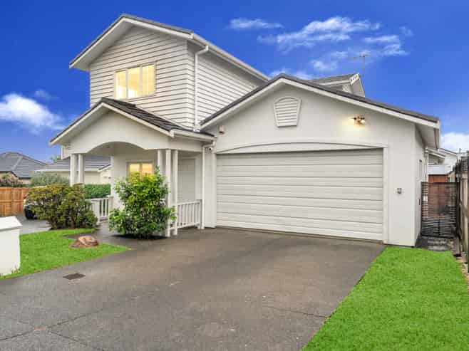 15 Mulvaney Crescent, Henderson