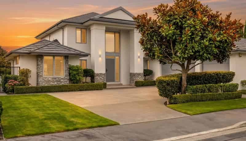 33 Applefield Court, Northwood