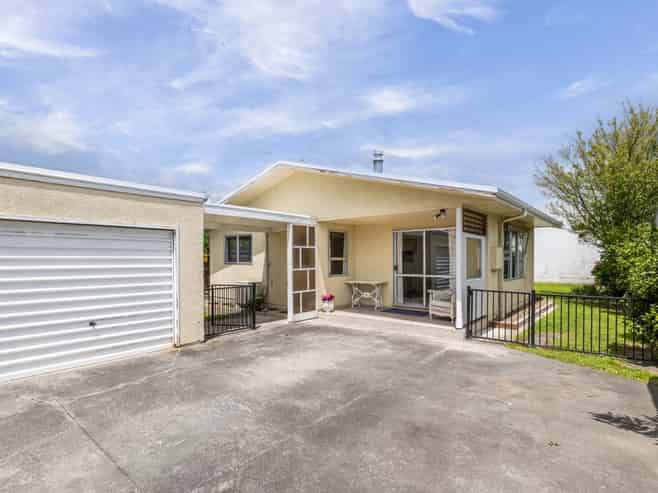 2/502 Whitehead Road, Hastings