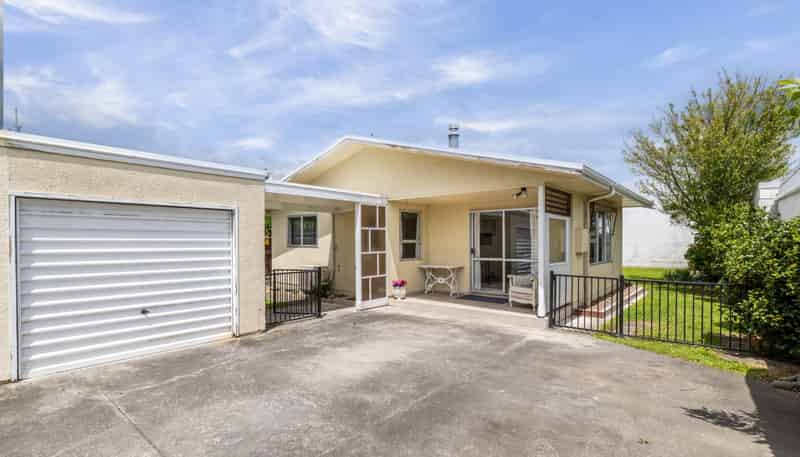 2/502 Whitehead Road, Hastings