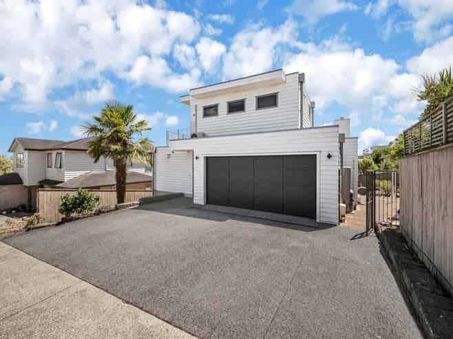 169 Cook street, Howick