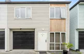 17D Prictor Street, Papakura