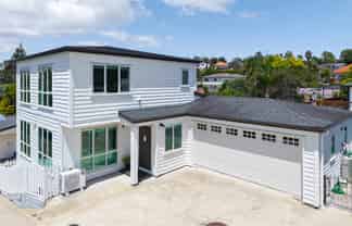 102A Oakdale Road, Hillsborough