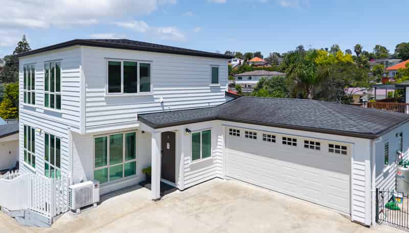 102A Oakdale Road, Hillsborough