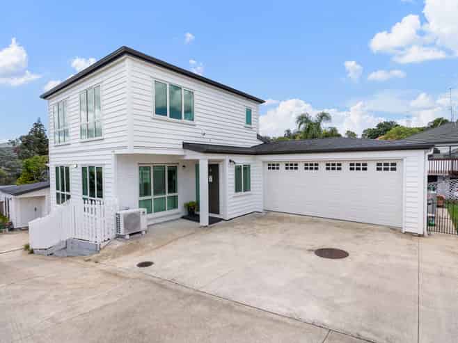 102A Oakdale Road, Hillsborough