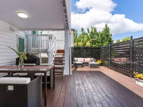 102A Oakdale Road, Hillsborough