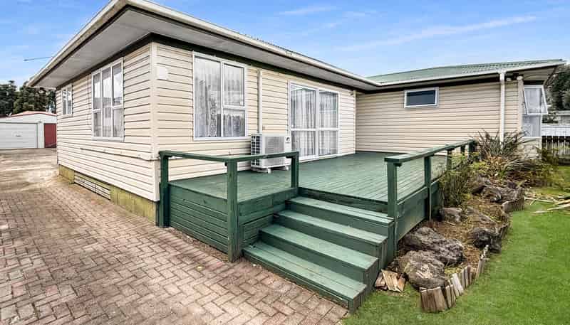 13 McCullough Avenue, Papatoetoe