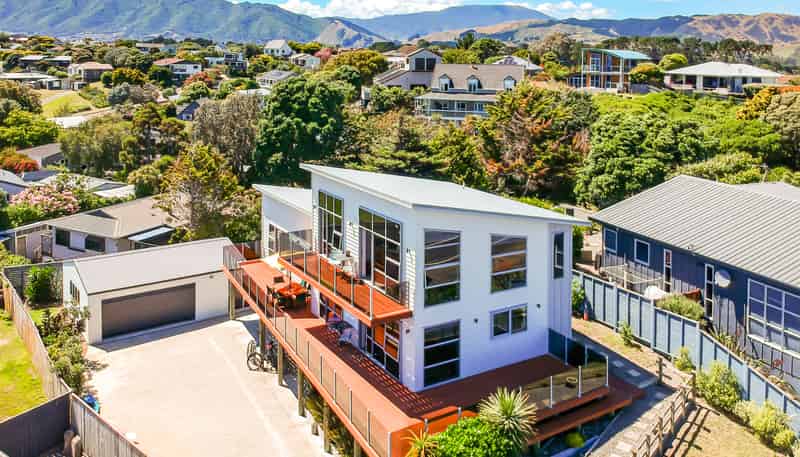 173 Weggery Drive, Waikanae Beach