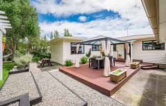 42 Kaitawa Crescent, Paraparaumu