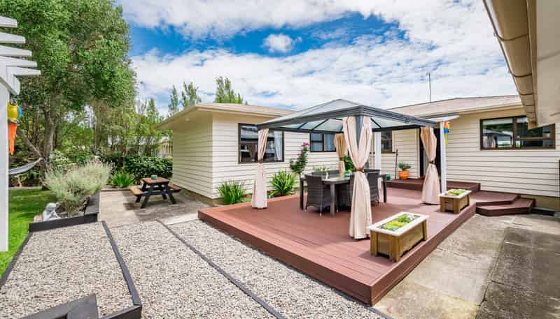 42 Kaitawa Crescent, Paraparaumu