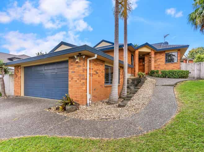 31 Saralee Drive, Manurewa