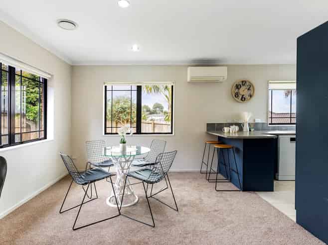 31 Saralee Drive, Manurewa