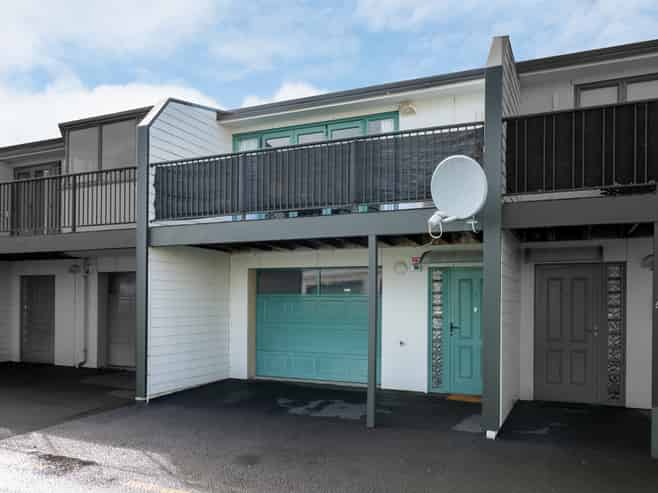 5/11 Bryce Lane, Hamilton Central