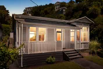 9 Laura Avenue, Brooklyn