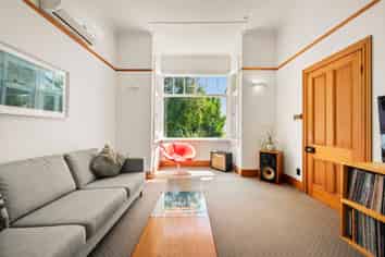 9 Laura Avenue, Brooklyn