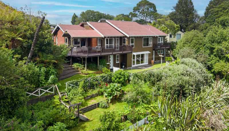 11 Rika Place, Kawaha Point