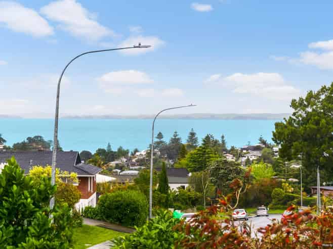 101 Glamorgan Drive, Torbay