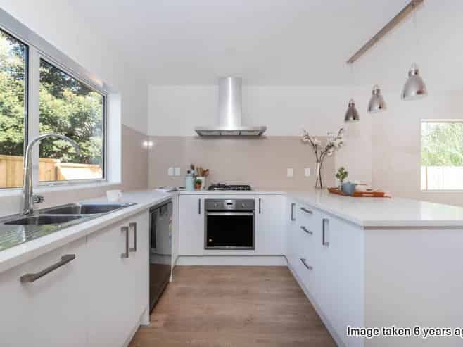 27 Sunshine Boulevard, Sunnyvale