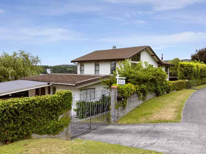 817 Acacia Bay Road, Acacia Bay