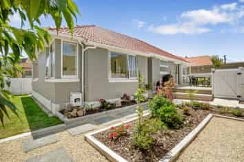 1105 High Street, Taita