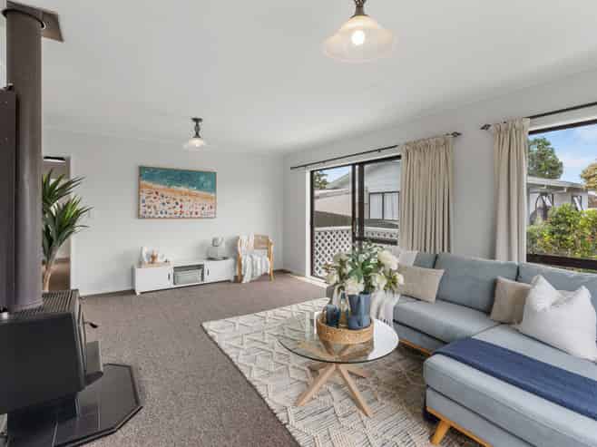 60 Campbell Avenue, PARAPARAUMU