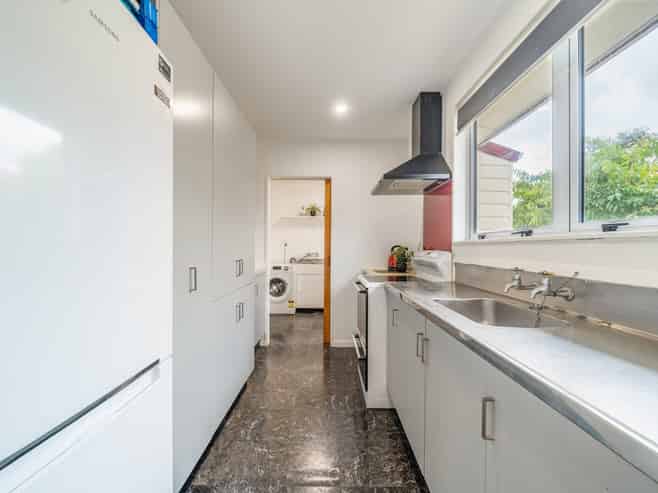 39 Naenae Road, Naenae