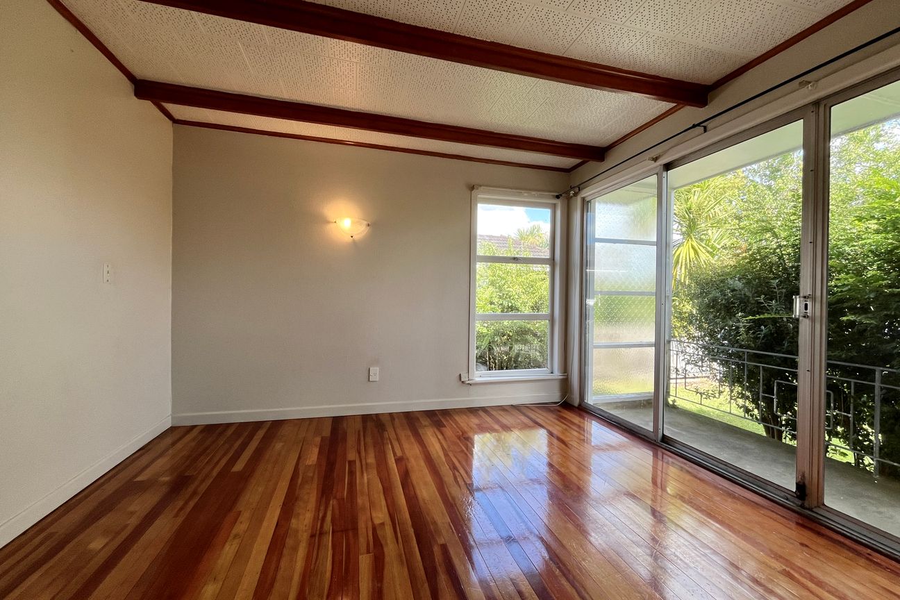 All Offers considered!! Water Inclusive! - Vista 6