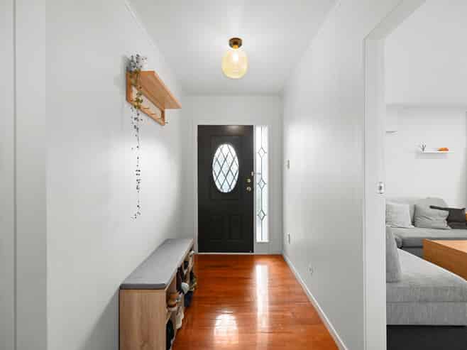 30 Rhonda Avenue, Deanwell