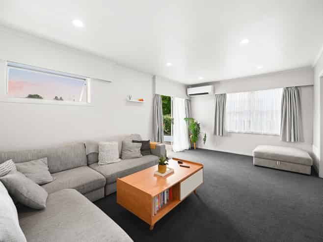 30 Rhonda Avenue, Deanwell