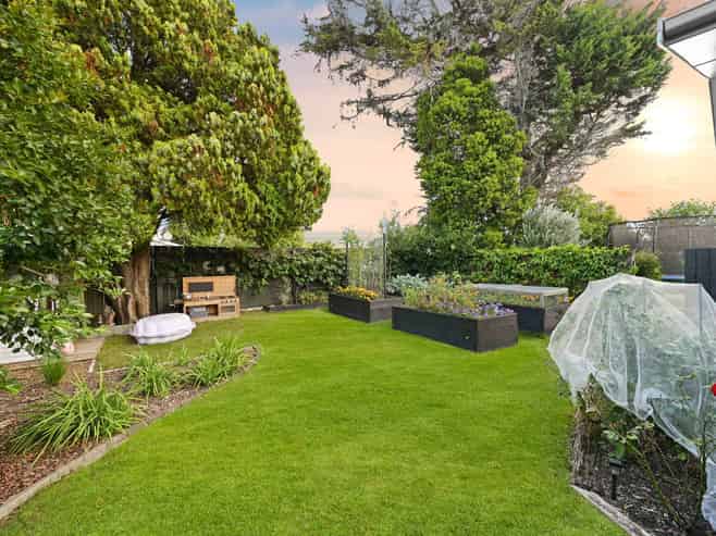 30 Rhonda Avenue, Deanwell