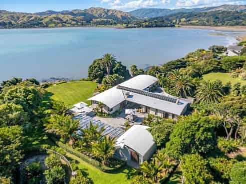 360 Paremata Road, Whitby