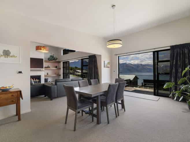 70 Wynyard Crescent, Fernhill