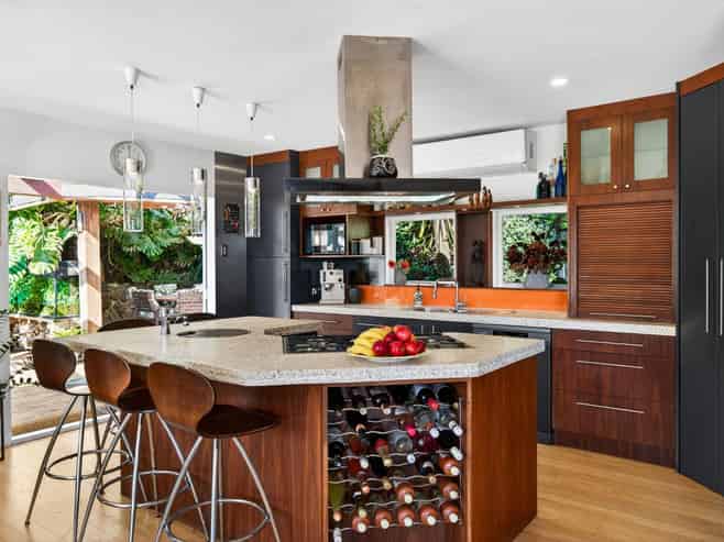 23 Cliff Road, Torbay