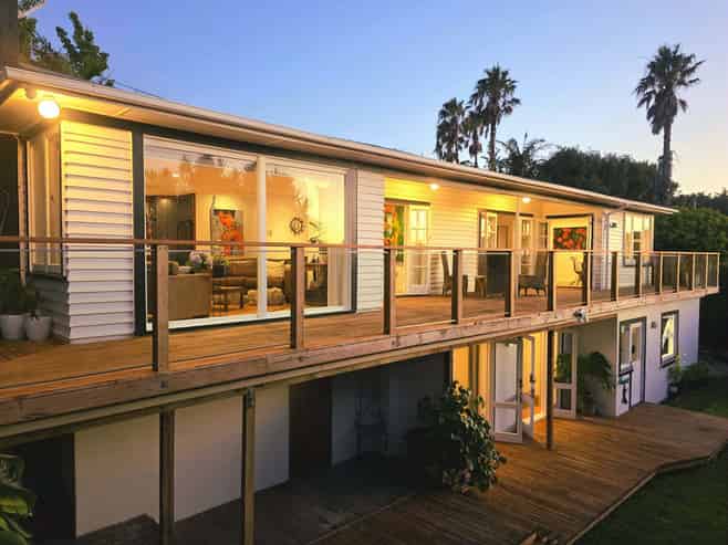 23 Cliff Road, Torbay