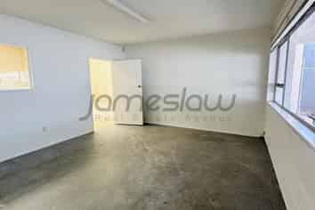 High-Stud 508 sqm Warehouse in Mt Eden