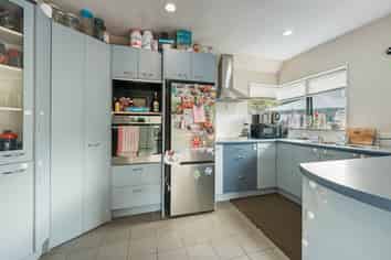 46 Vintage Drive, Henderson