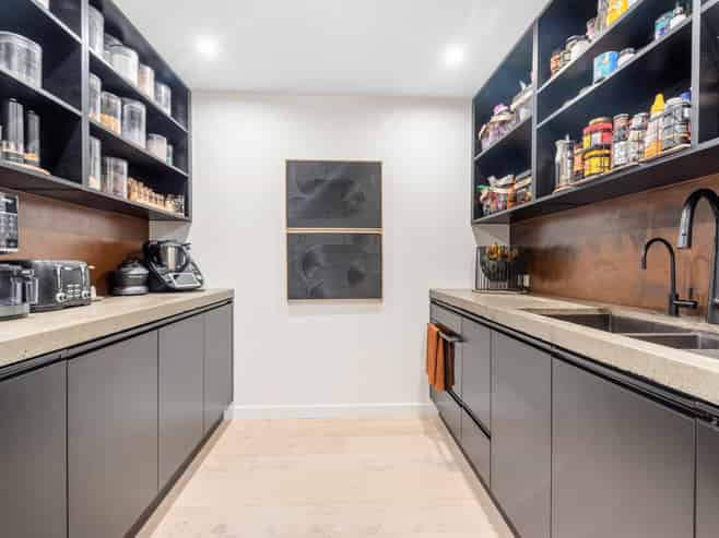 5 Romney Place, Gore