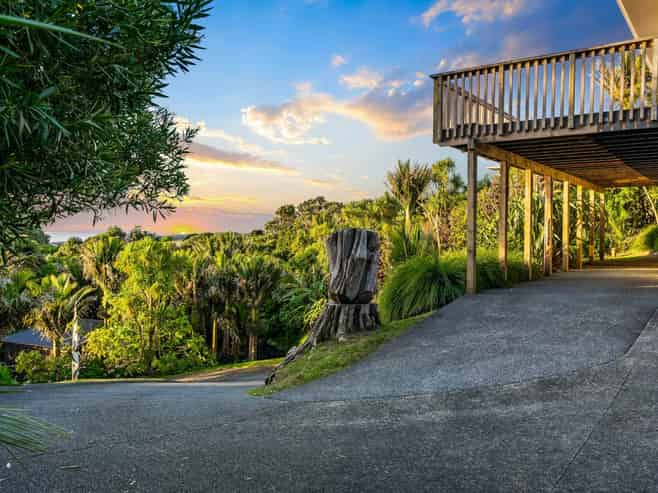 324 Motutara Road, Muriwai