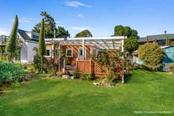 911 Harington Point Road, Harington Point