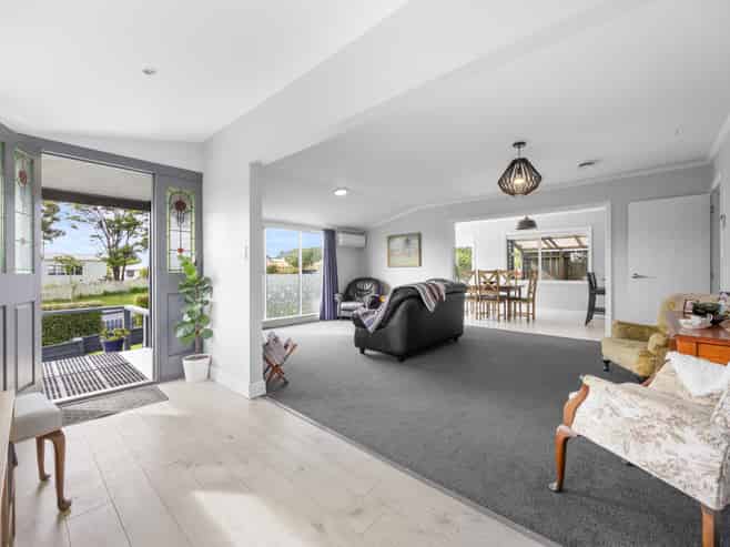 32 Taioma Crescent, Te Atatu Peninsula