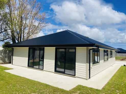  166B Bridge Street, Bulls